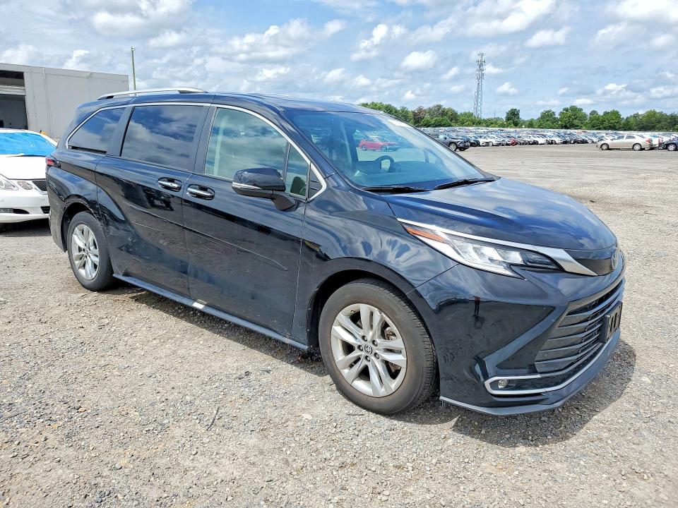 60640796 :رقم المزاد ، 5TDZSKFC9PS092781 vin ، 2023 Toyota Sienna مزاد بيع