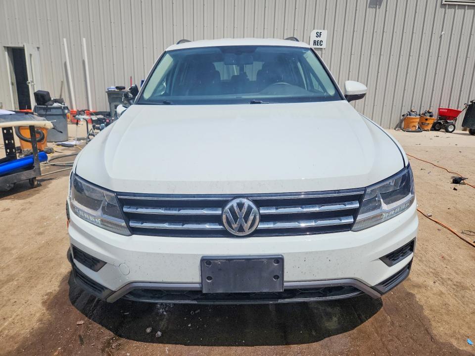 60207786 :رقم المزاد ، 3VV2B7AX8MM115912 vin ، 2021 Volkswagen Tiguan مزاد بيع