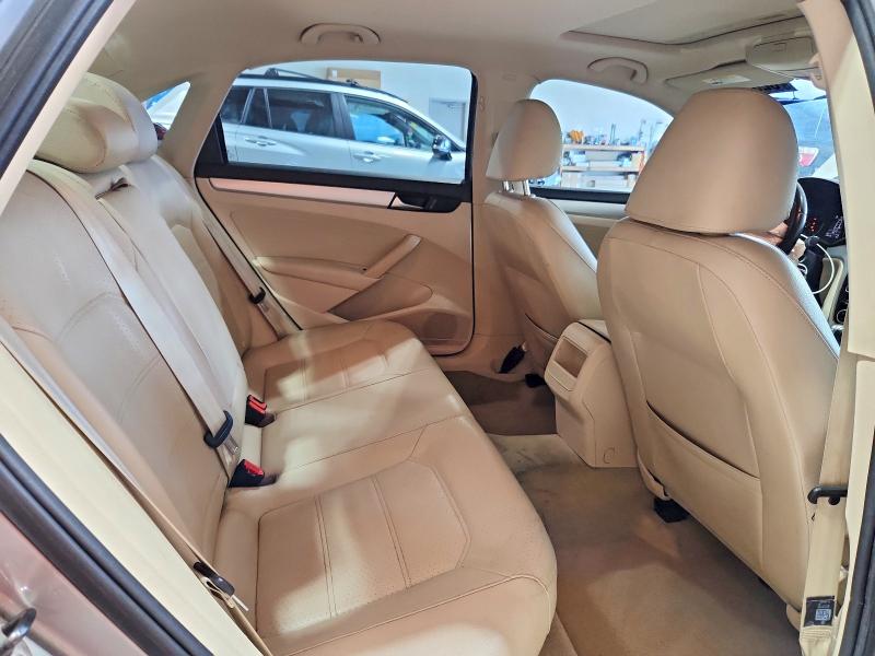 62096906 :رقم المزاد ، 1VWBN7A39CC034823 vin ، 2012 Volkswagen Passat مزاد بيع