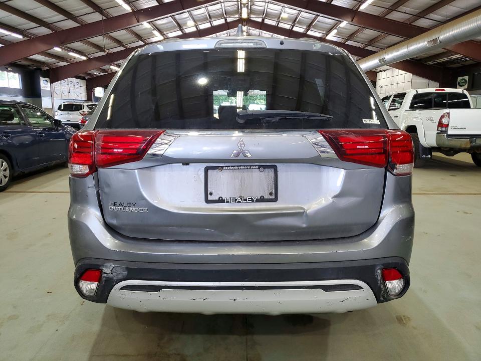 2020 Mitsubishi Outlander მანქანა იყიდება აუქციონზე, vin: JA4AZ3A31LZ003102, აუქციონის ნომერი: 59771936