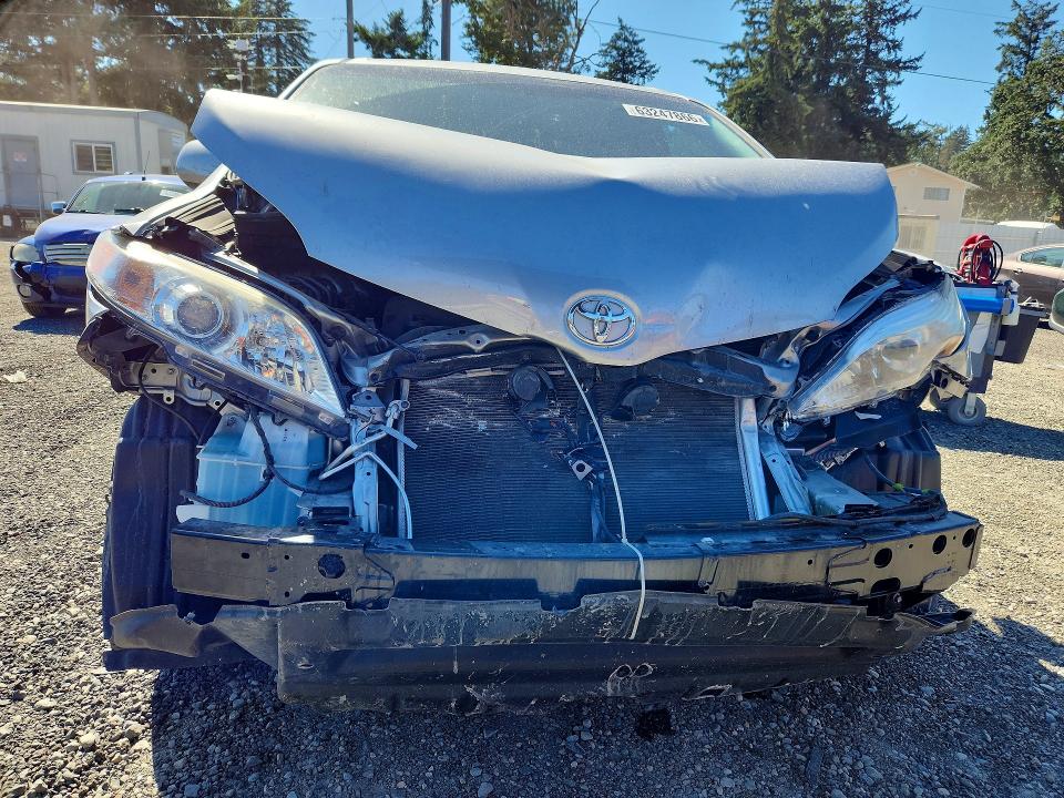 Aukcja sprzedaży 2017 Toyota Sienna, vin: 5TDJZ3DC6HS182179, numer aukcji: 63247866