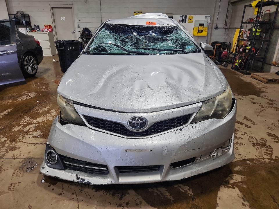 2013 Toyota Camry მანქანა იყიდება აუქციონზე, vin: 4T1BF1FKXDU259840, აუქციონის ნომერი: 60315006