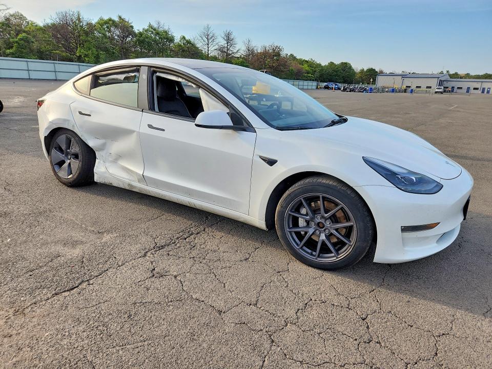 Продажа на аукционе авто 2023 Tesla Model 3, vin: 5YJ3E1EB7PF679422, номер лота: 60322656