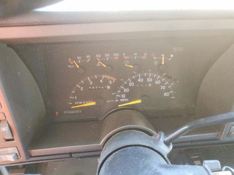 1992 Chevrolet Suburban მანქანა იყიდება აუქციონზე, vin: 1GNFK16K5NJ322905, აუქციონის ნომერი: 59865816