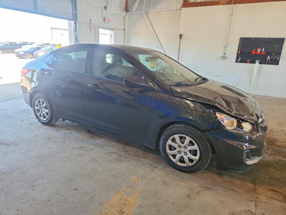 2014 Hyundai Accent მანქანა იყიდება აუქციონზე, vin: KMHCT4AE7EU742770, აუქციონის ნომერი: 60693686