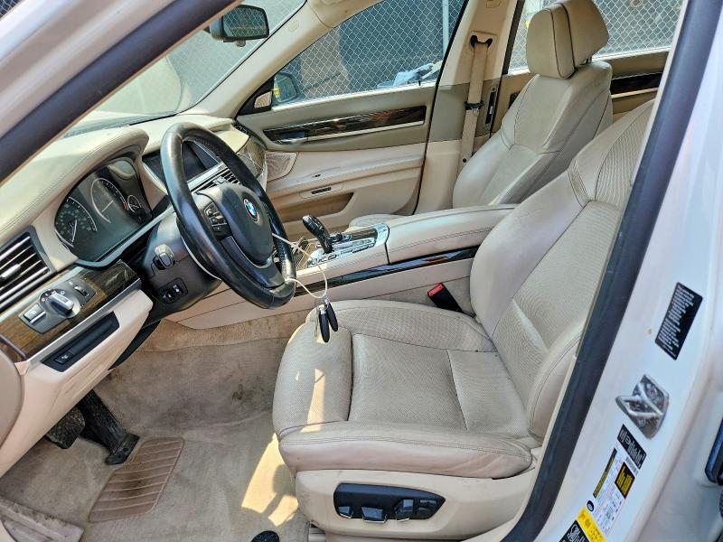 2013 Bmw 750 მანქანა იყიდება აუქციონზე, vin: WBAYF8C54DDE59036, აუქციონის ნომერი: 61945696