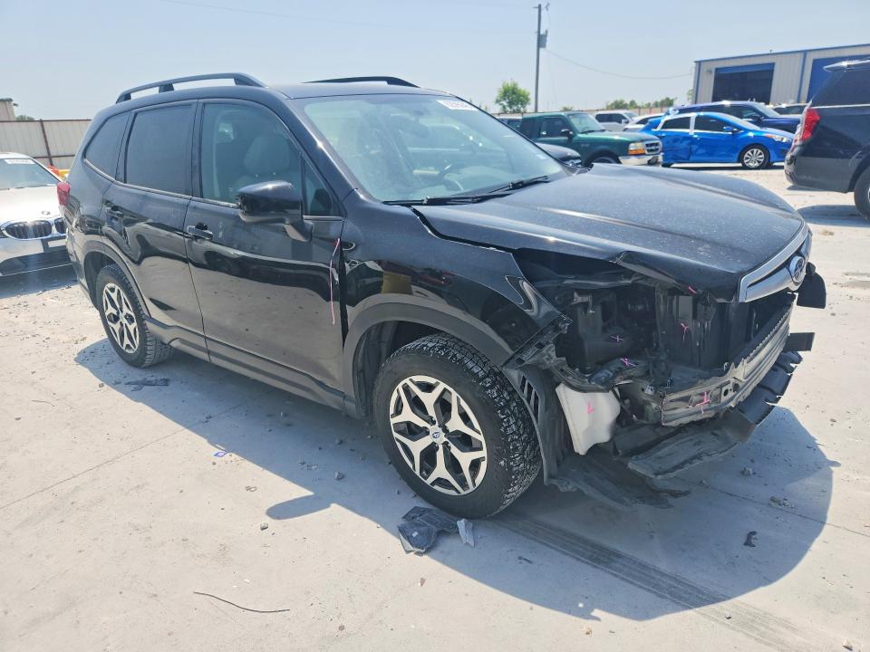 62595046 :رقم المزاد ، JF2SKAFC8MH471526 vin ، 2021 Subaru Forester مزاد بيع