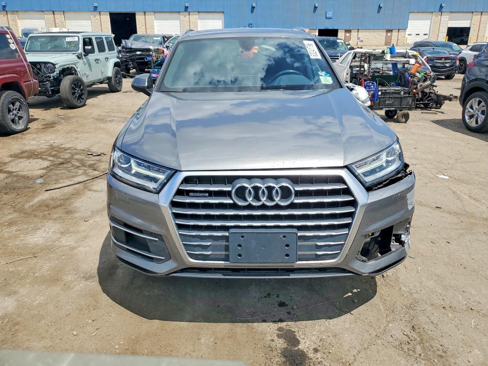 63241796 :رقم المزاد ، WA1LHAF74HD058403 vin ، 2017 Audi Q7 مزاد بيع