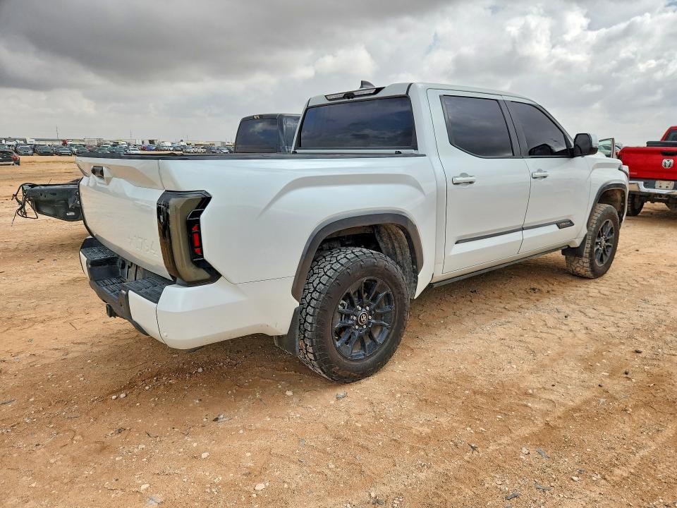 Продаж на аукціоні авто 2025 Toyota Tundra, vin: 5TFMC5DB8SX100634, номер лоту: 60851586