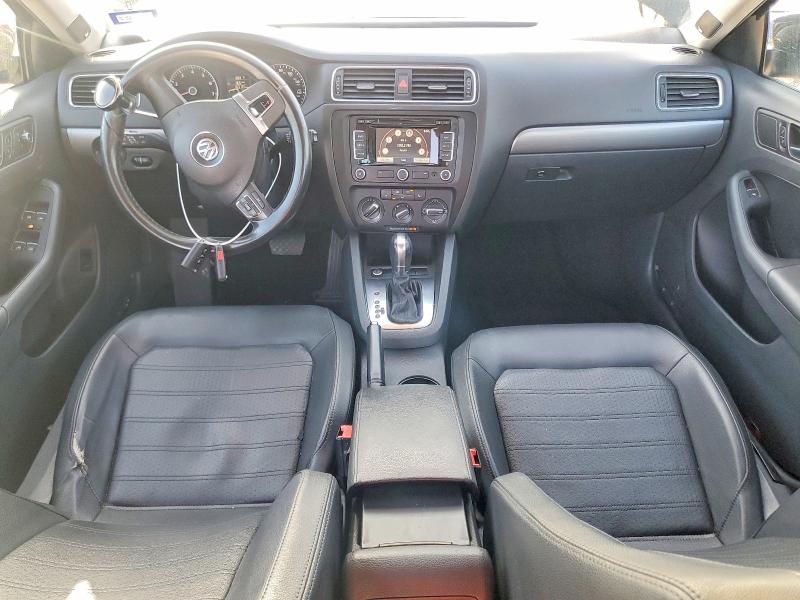 62564546 :رقم المزاد ، 3VWLX7AJ3DM447088 vin ، 2013 Volkswagen Jetta مزاد بيع