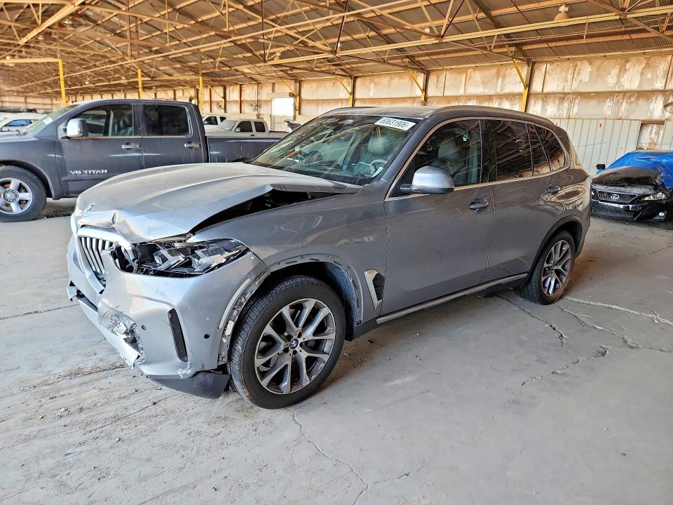 60631906 :رقم المزاد ، 5UX23EU08R9T29222 vin ، 2024 Bmw X5 مزاد بيع