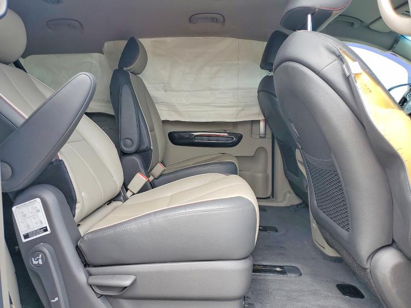 62275926 :رقم المزاد ، KNDMC5C16H6326470 vin ، 2017 Kia Sedona مزاد بيع