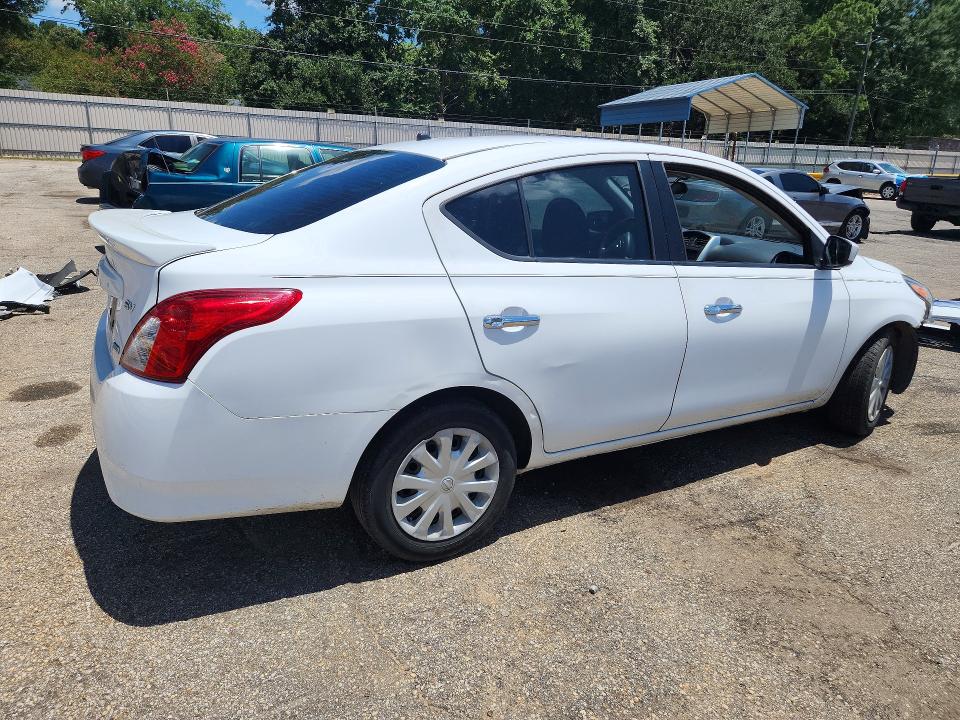 Aukcja sprzedaży 2015 Nissan Versa, vin: 3N1CN7AP1FL880305, numer aukcji: 61620686
