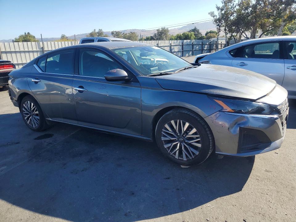 Продажа на аукционе авто 2023 Nissan Altima, vin: 1N4BL4DVXPN344578, номер лота: 62995456