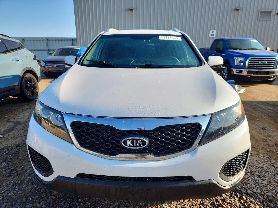 2013 Kia Sorento მანქანა იყიდება აუქციონზე, vin: 5XYKTDA24DG310160, აუქციონის ნომერი: 61721086