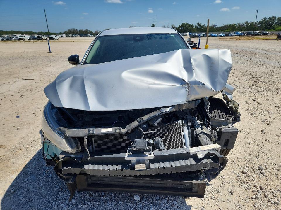 63415476 :رقم المزاد ، 1N4BL4CV5NN401932 vin ، 2022 Nissan Altima مزاد بيع