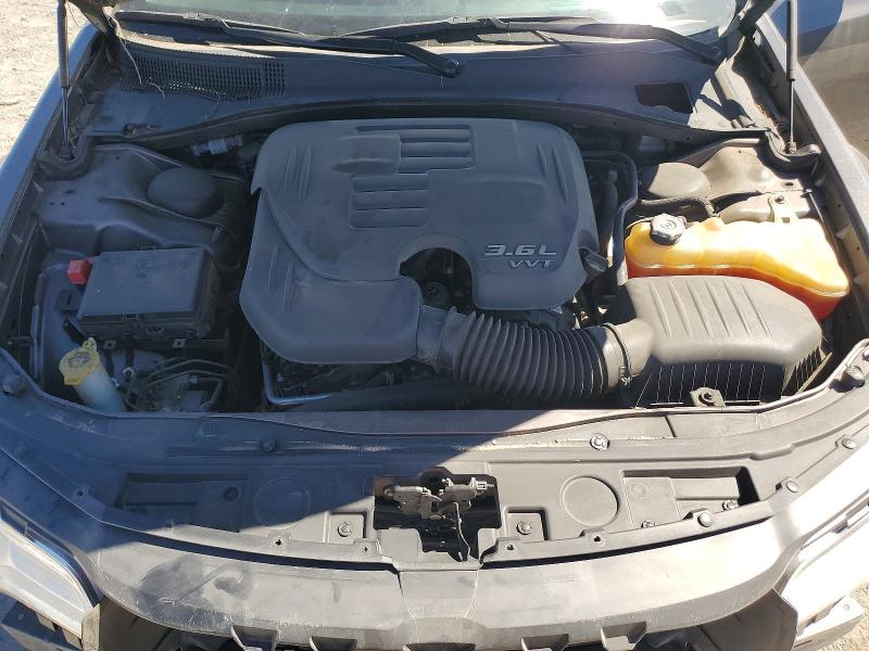 63073456 :رقم المزاد ، 2C3CCAAG4GH211900 vin ، 2016 Chrysler 300 مزاد بيع