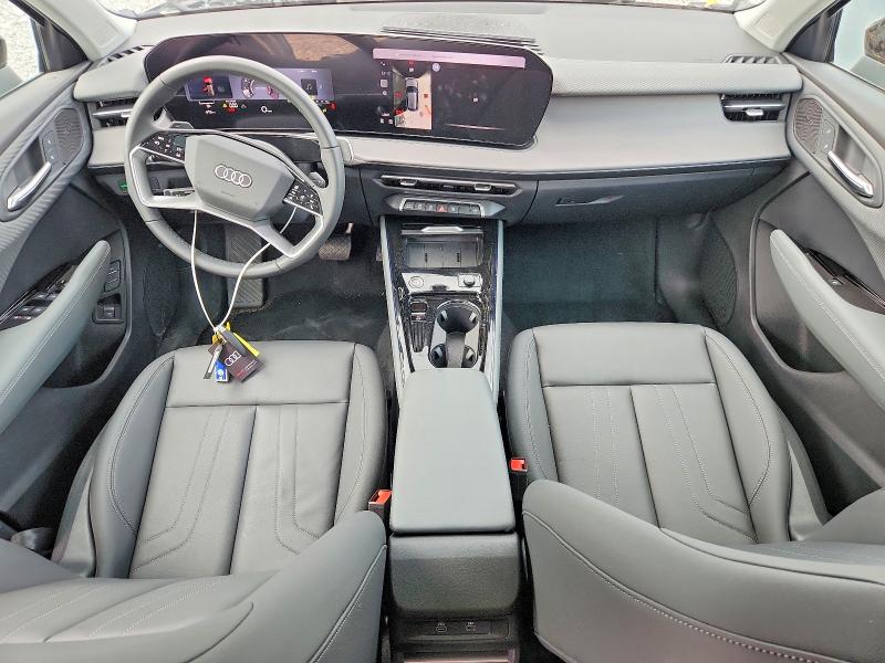 61853526 :رقم المزاد ، WA1ABCFJ8T1024037 vin ، 2026 Audi Q3 مزاد بيع