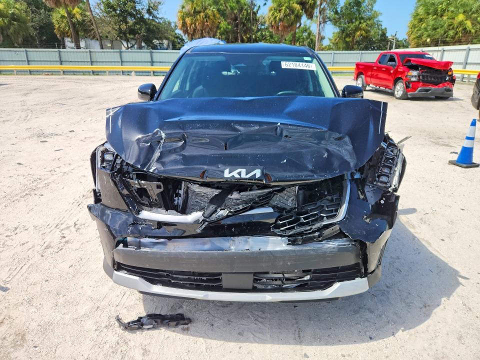 62104146 :رقم المزاد ، 5XYRG4JC1TG408346 vin ، 2026 Kia Sorento مزاد بيع