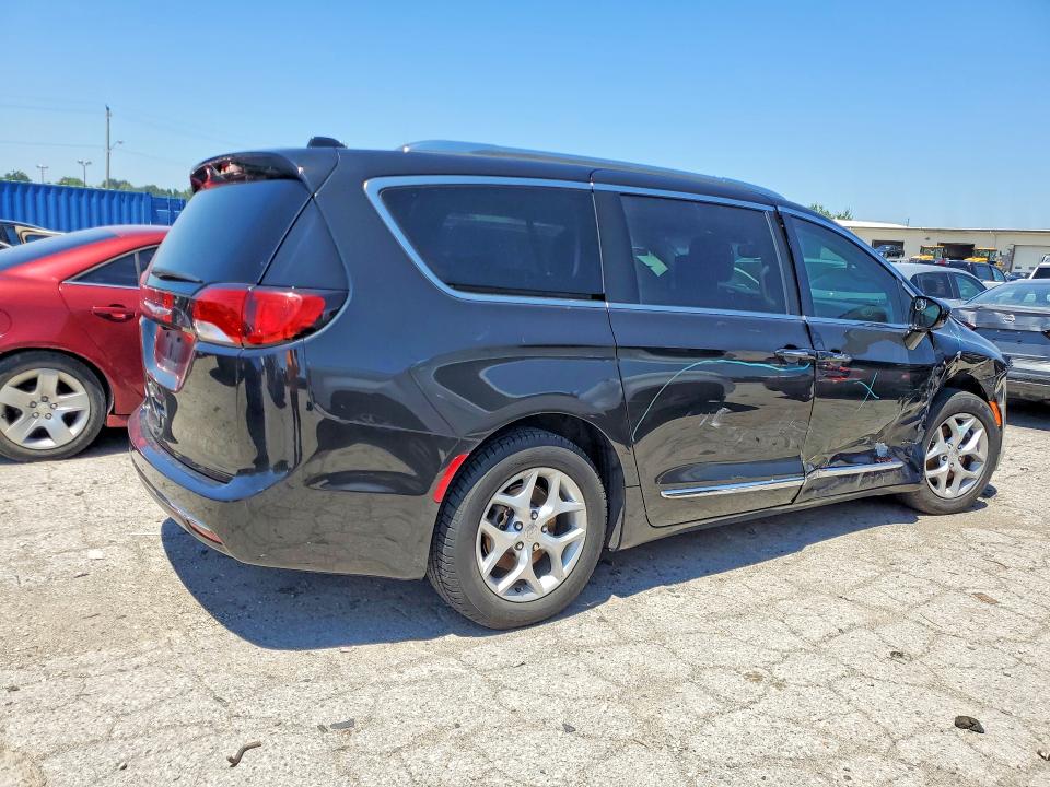 59621516 :رقم المزاد ، 2C4RC1EG6HR622582 vin ، 2017 Chrysler Pacifica مزاد بيع