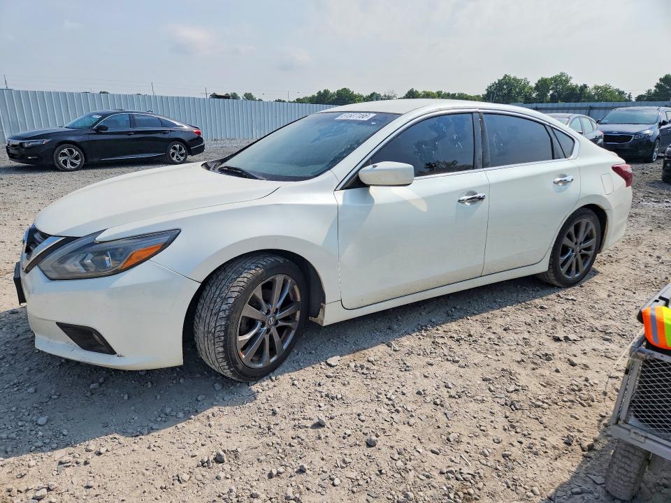 Auction sale of the 2018 Nissan Altima, vin: 1N4AL3AP9JC200051, lot number: 61507166