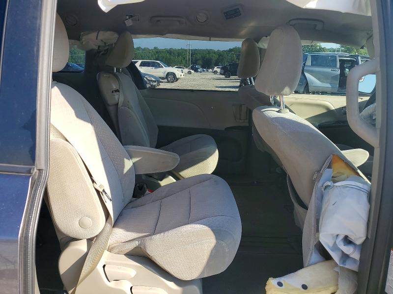 61120406 :رقم المزاد ، 5TDKZ3DCXJS953253 vin ، 2018 Toyota Sienna مزاد بيع