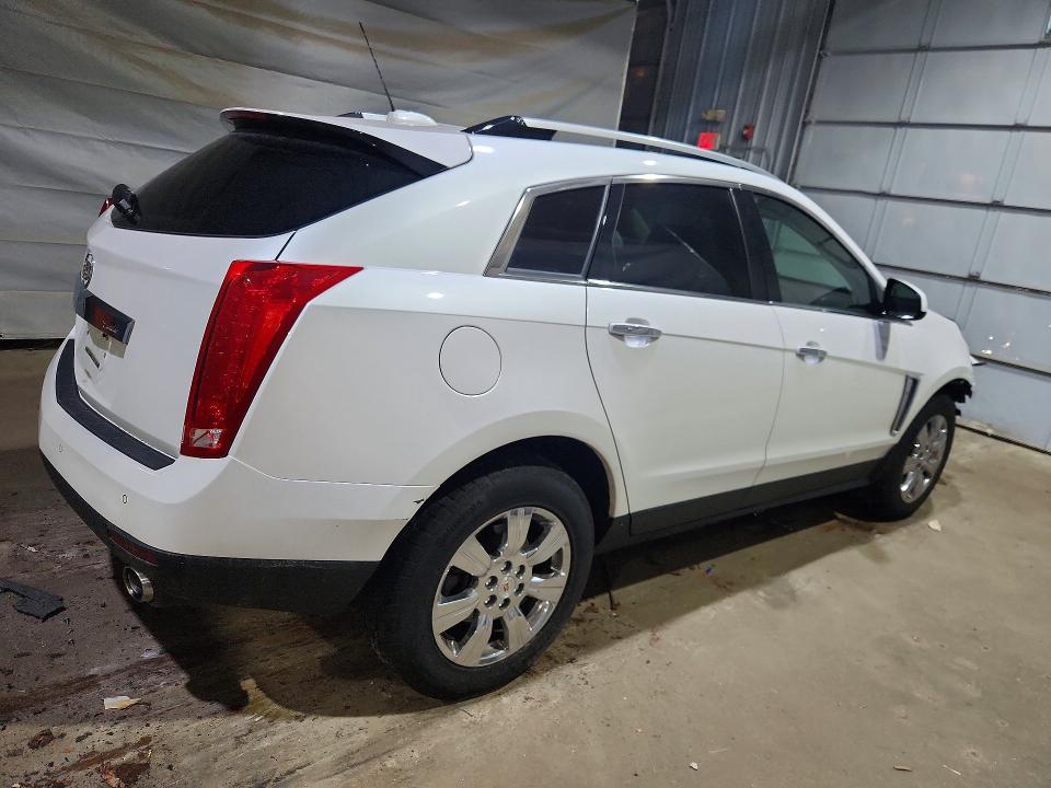 61003676 :رقم المزاد ، 3GYFNEE35FS529564 vin ، 2015 Cadillac Srx مزاد بيع