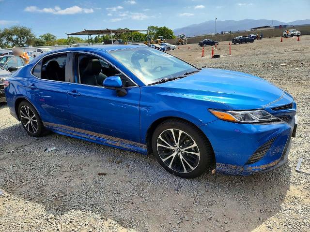 2020 Toyota Camry მანქანა იყიდება აუქციონზე, vin: 4T1G11AK8LU302503, აუქციონის ნომერი: 58648736