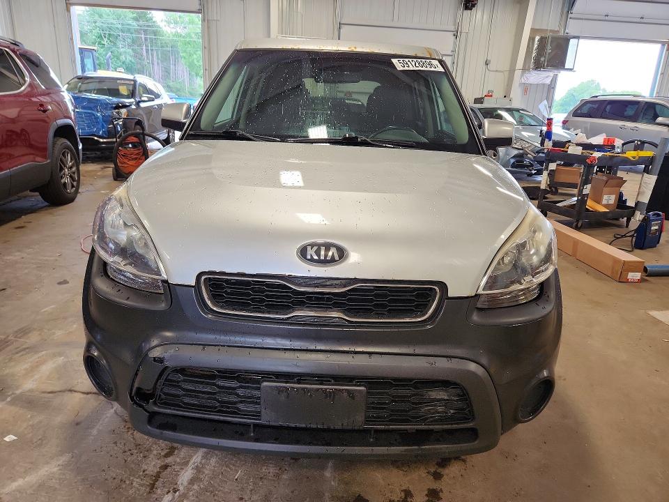2013 Kia Soul მანქანა იყიდება აუქციონზე, vin: KNDJT2A59D7768736, აუქციონის ნომერი: 59128896