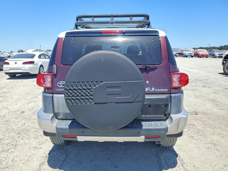 2007 Toyota Fj Cruiser მანქანა იყიდება აუქციონზე, vin: JTEBU11F970055977, აუქციონის ნომერი: 61373536