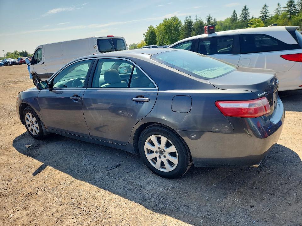 60871086 :رقم المزاد ، 4T1BK46K68U058732 vin ، 2008 Toyota Camry مزاد بيع