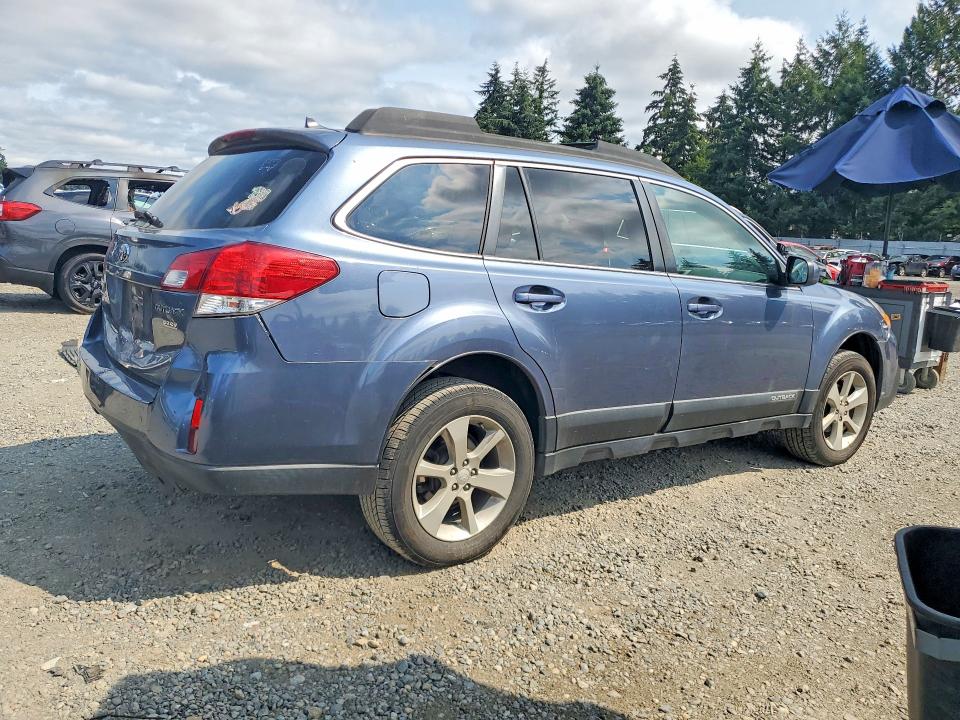 2014 Subaru Outback მანქანა იყიდება აუქციონზე, vin: 4S4BRBCC6E3214525, აუქციონის ნომერი: 61635716