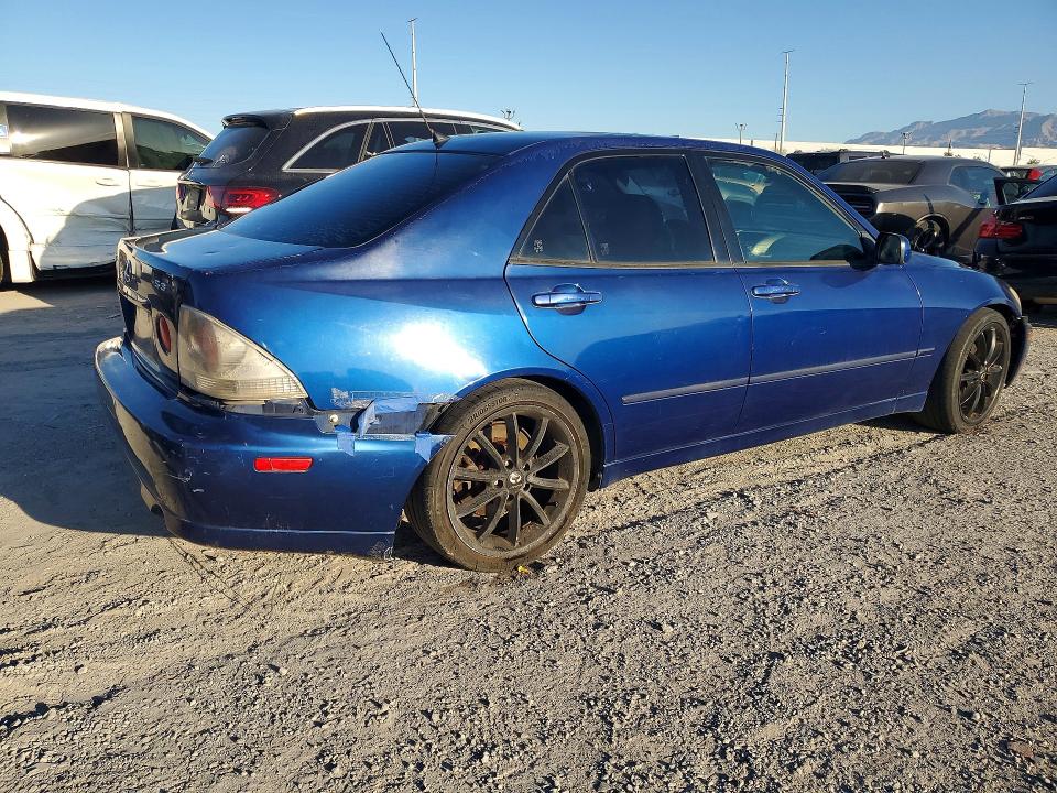 2001 Lexus Is მანქანა იყიდება აუქციონზე, vin: JTHBD182510007793, აუქციონის ნომერი: 61579396