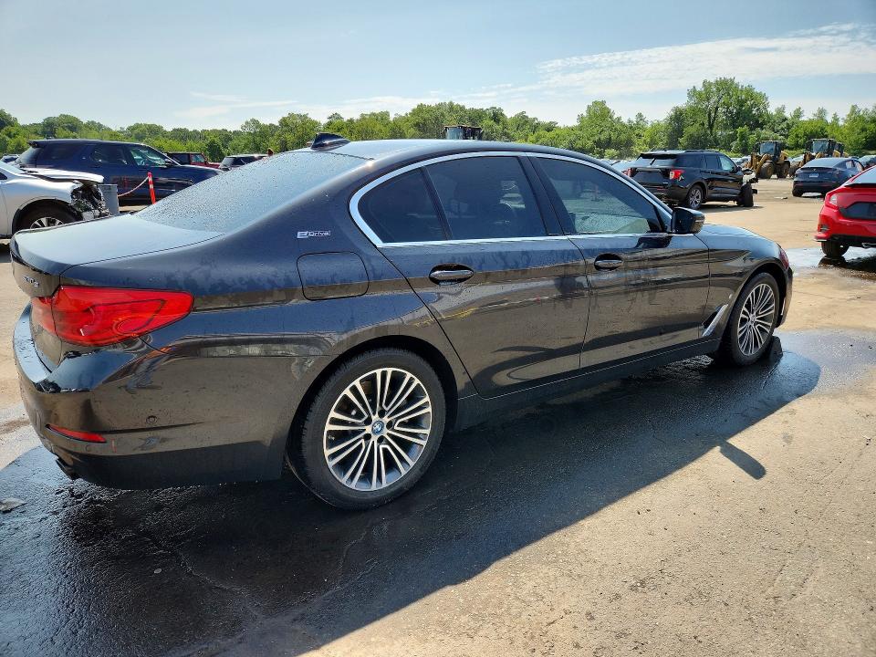 60710986 :رقم المزاد ، WBAJB1C52KB375162 vin ، 2019 Bmw 530xe مزاد بيع