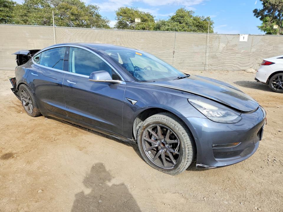 2017 Tesla Model 3 მანქანა იყიდება აუქციონზე, vin: 5YJ3E1EA5HF001261, აუქციონის ნომერი: 62686026