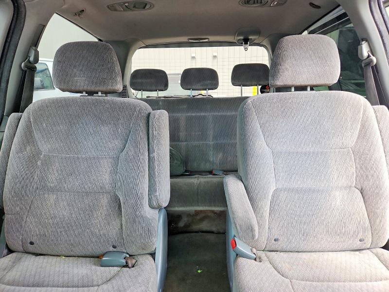 Auction sale of the 2004 Honda Odyssey, vin: 5FNRL18504B122756, lot number: 60173956