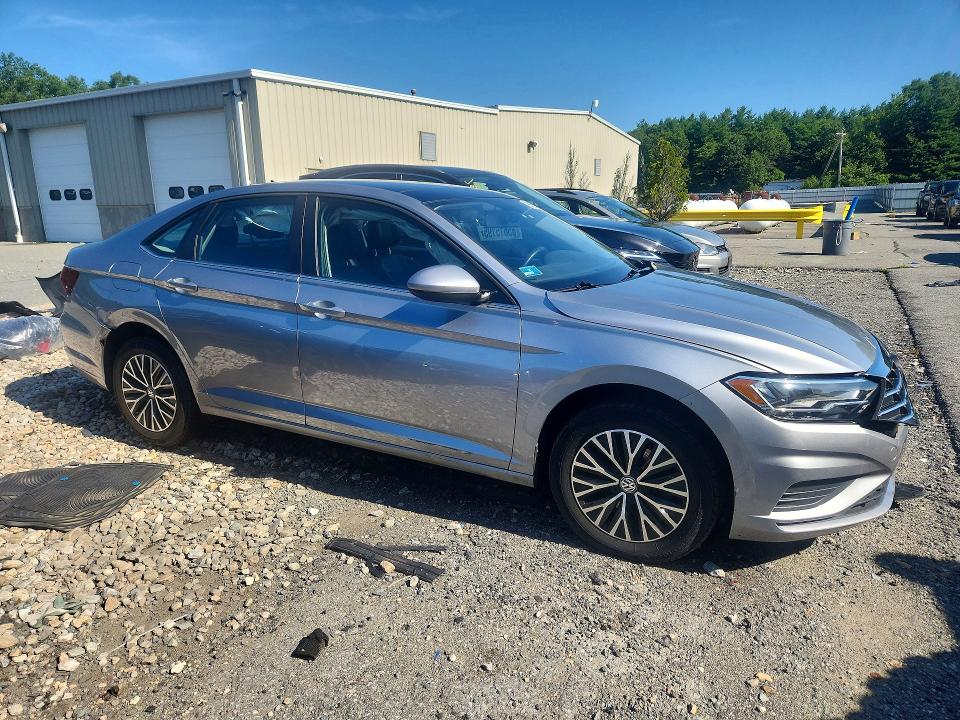 85615195 :رقم المزاد ، 3VWCB7BU6LM028321 vin ، 2020 Volkswagen Jetta مزاد بيع