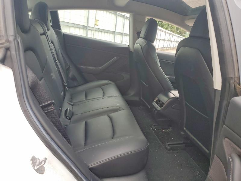 62534406 :رقم المزاد ، 5YJ3E1EA2JF023109 vin ، 2018 Tesla Model 3 مزاد بيع