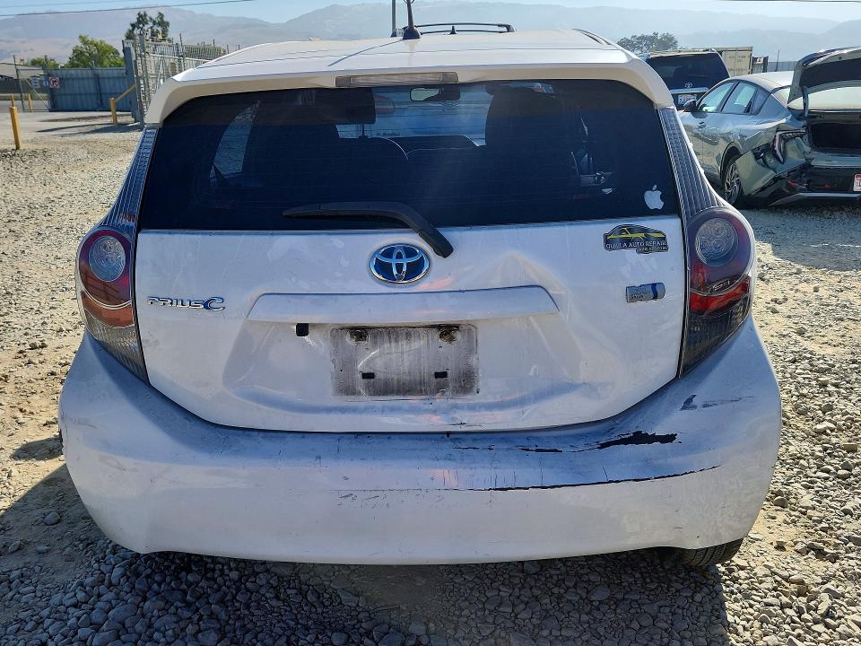 60424876 :رقم المزاد ، JTDKDTB38C1025474 vin ، 2012 Toyota Prius C مزاد بيع