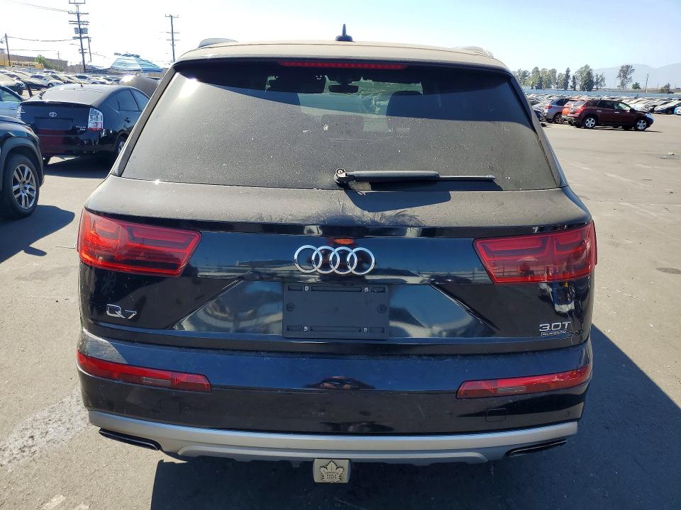 Продаж на аукціоні авто 2017 Audi Q7, vin: WA1VAAF72HD017877, номер лоту: 60496916