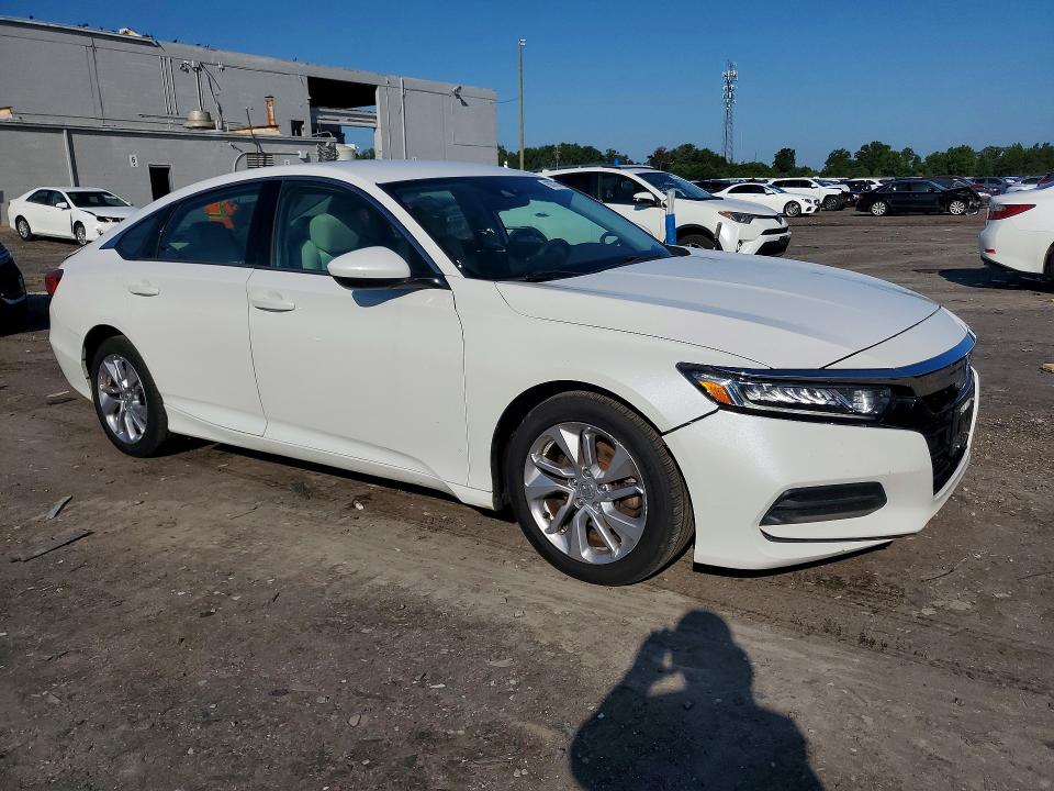 60787606 :رقم المزاد ، 1HGCV1F17JA041324 vin ، 2018 Honda Accord مزاد بيع