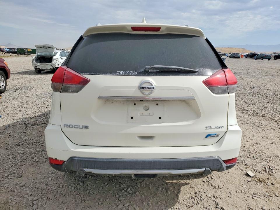2017 Nissan Rogue Hybrid მანქანა იყიდება აუქციონზე, vin: 5N1ET2MV2HC786677, აუქციონის ნომერი: 61233936