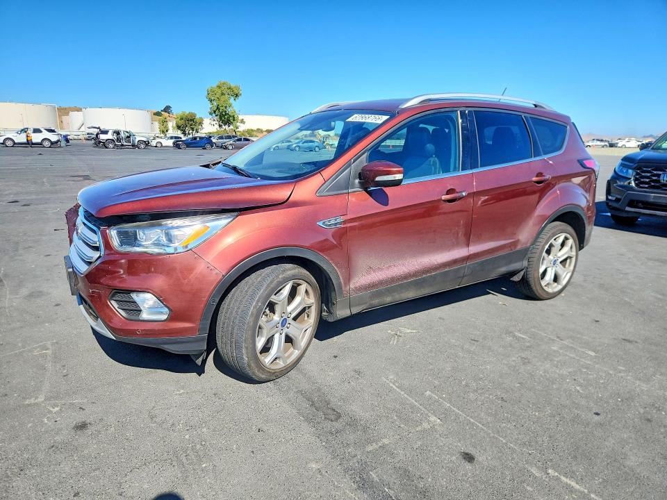 Продажа на аукционе авто 2018 Ford Escape, vin: 1FMCU9J97JUA56994, номер лота: 62868766