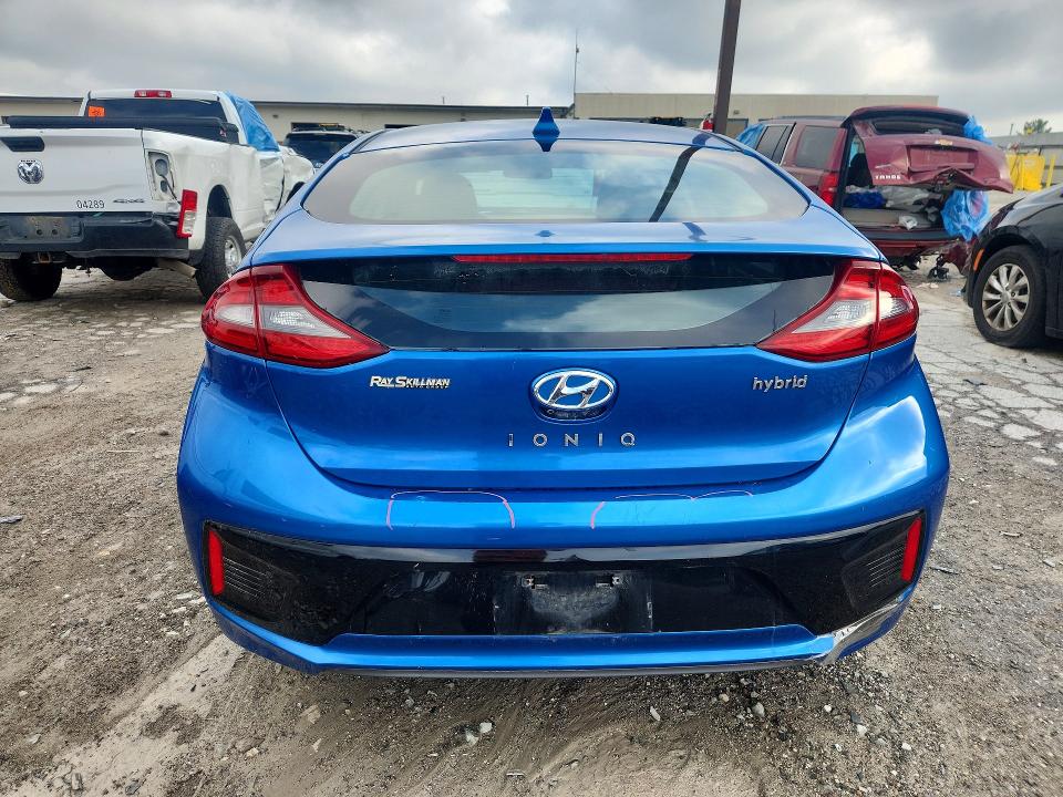 Продажа на аукционе авто 2017 Hyundai Ioniq, vin: KMHC75LC8HU055971, номер лота: 62578386