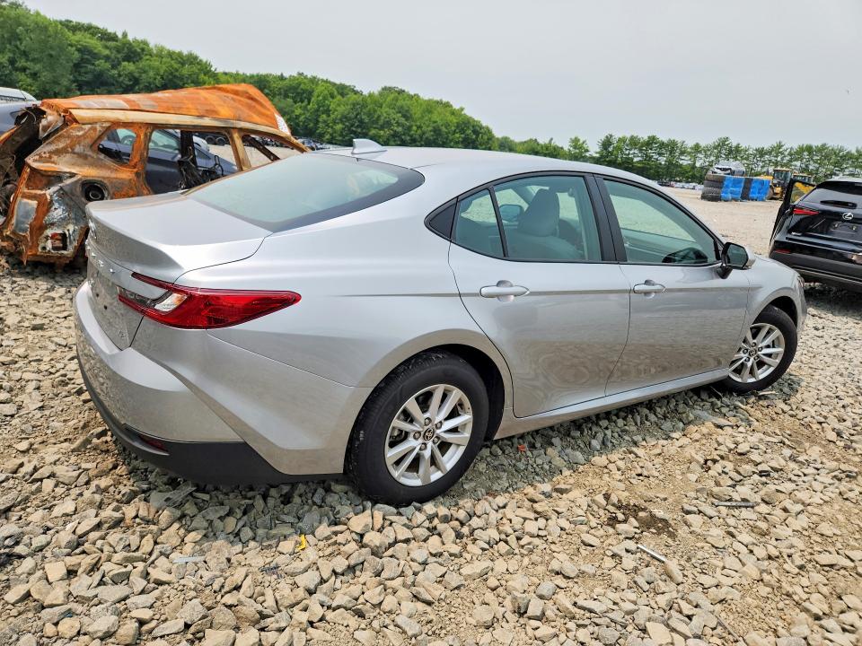 60931796 :رقم المزاد ، 4T1DBADK6SU033556 vin ، 2025 Toyota Camry مزاد بيع