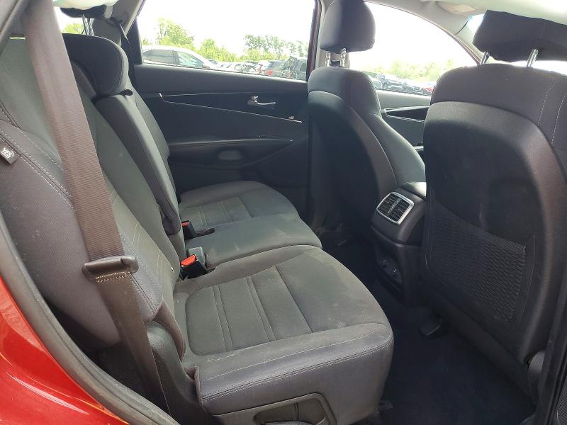 59856936 :رقم المزاد ، 5XYPGDA32JG420171 vin ، 2018 Kia Sorento مزاد بيع