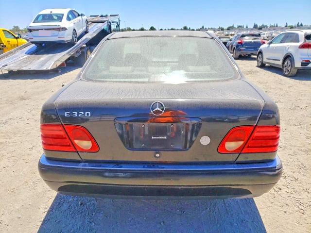1996 Mercedes-benz E მანქანა იყიდება აუქციონზე, vin: WDBJF55F0TJ020100, აუქციონის ნომერი: 62392156