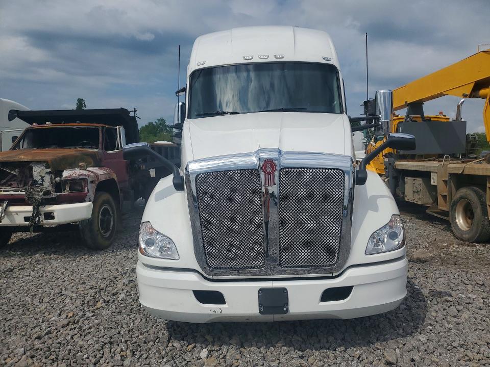 Продажа на аукционе авто 2021 Kenworth T680, vin: 1XKYDP9X5MJ459237, номер лота: 61014336