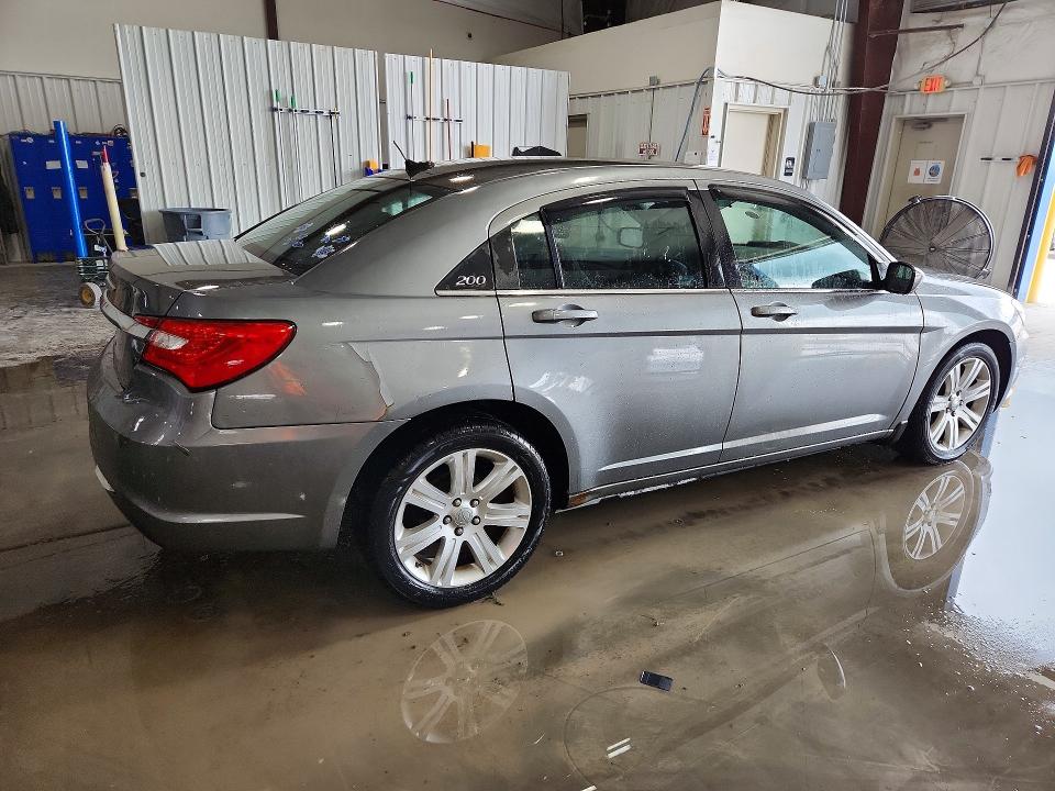 59911076 :رقم المزاد ، 1C3CCBAB4DN669210 vin ، 2013 Chrysler 200 مزاد بيع