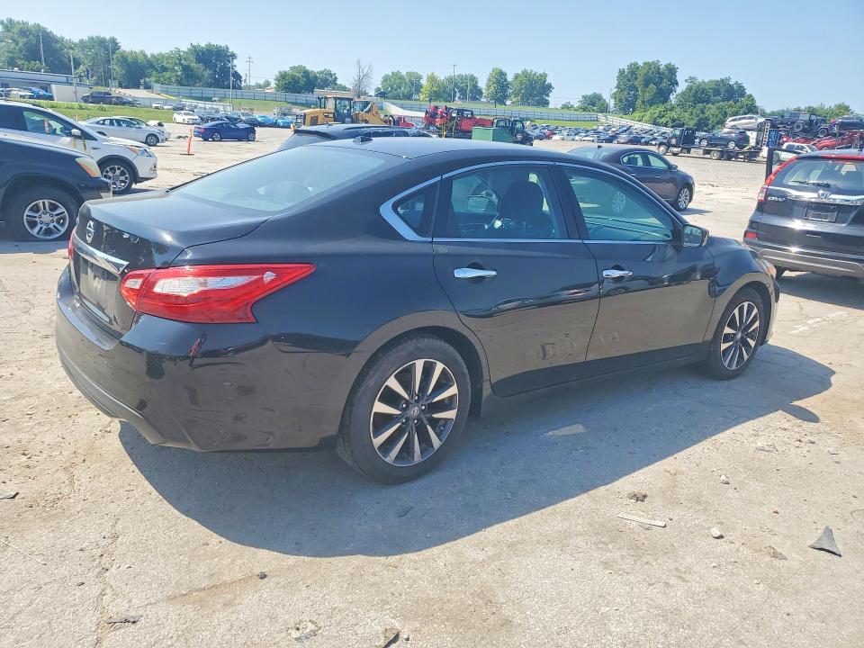 Продаж на аукціоні авто 2017 Nissan Altima, vin: 1N4AL3APXHC196389, номер лоту: 59713886